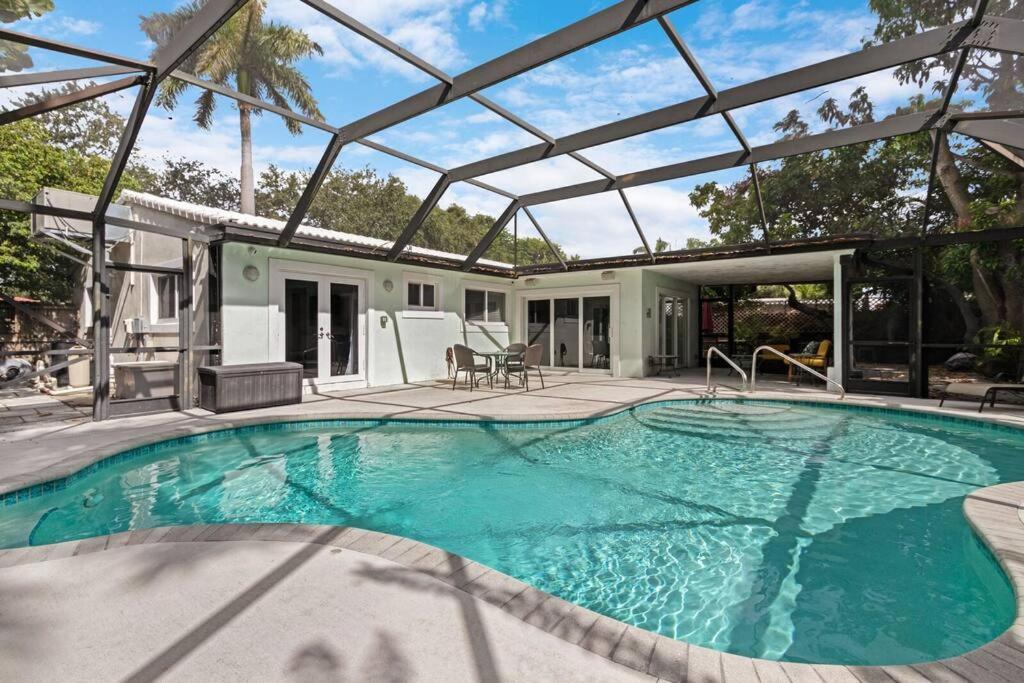 Heated Pool I Soundproof Home I Firepit I 630Mbps Hollywood Luaran gambar
