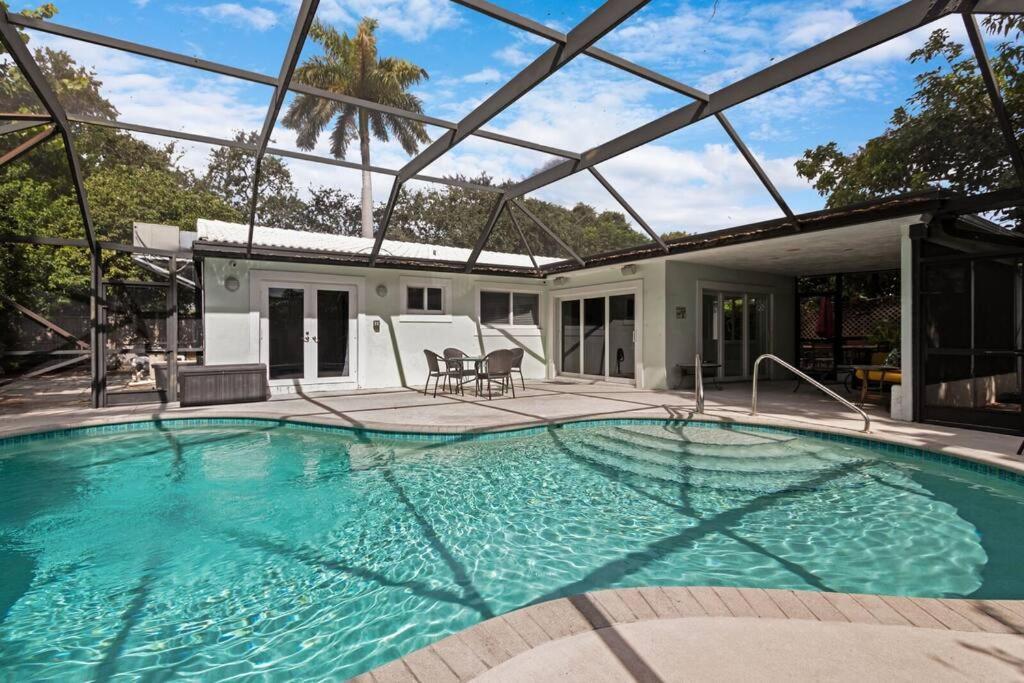 Heated Pool I Soundproof Home I Firepit I 630Mbps Hollywood Luaran gambar