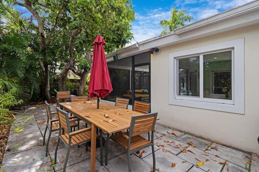Heated Pool I Soundproof Home I Firepit I 630Mbps Hollywood Luaran gambar